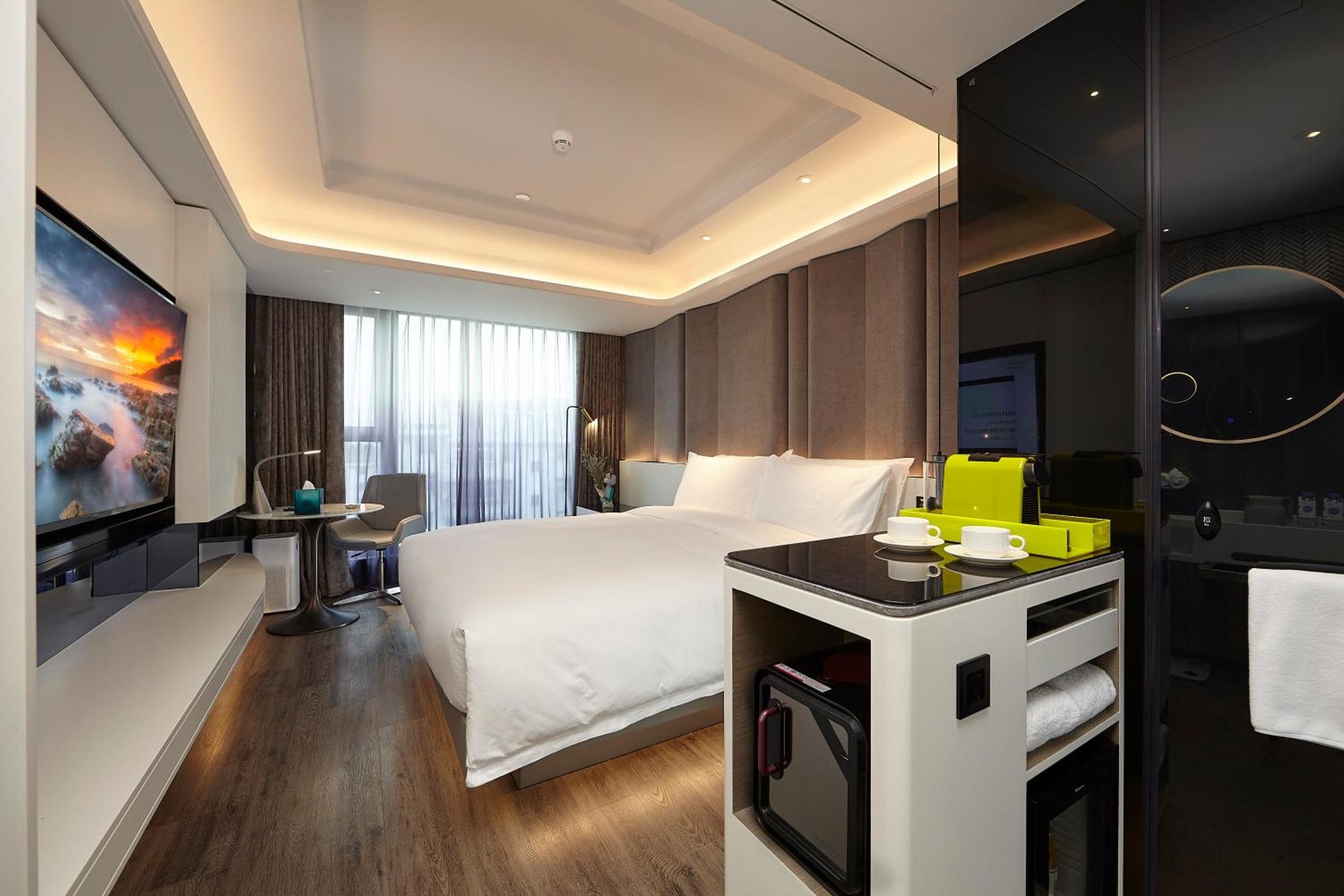 Novotel Yangzhou City Center Экстерьер фото